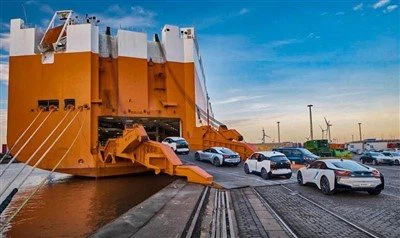 Pošiljanje rabljenih avtomobilov RORO s Kitajske v Kenijo